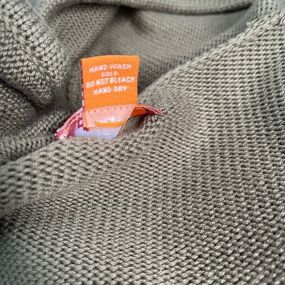 ⛷️Olive Green Long Sleeve Crop Front Hooded Sweater Sz L - Picture 10 of 10